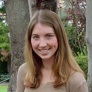 Megan Martis headshot