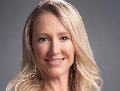 Deborah Benton headshot