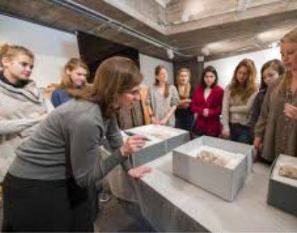 Students from Museum Studies Program