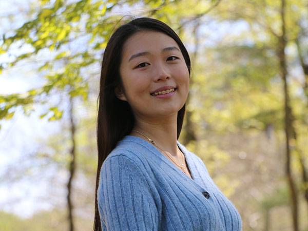 Raina Jung ’23