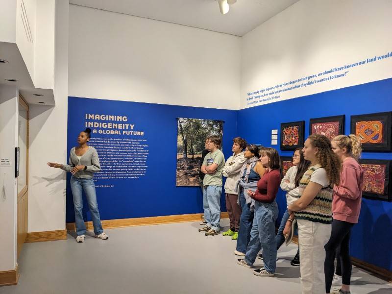 Student leads gallery tour