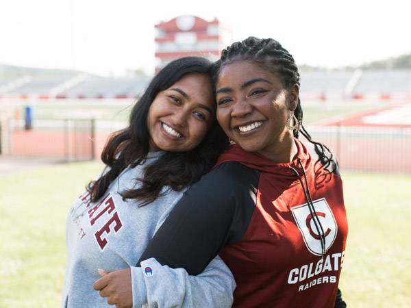 Students in Colgate gear.
