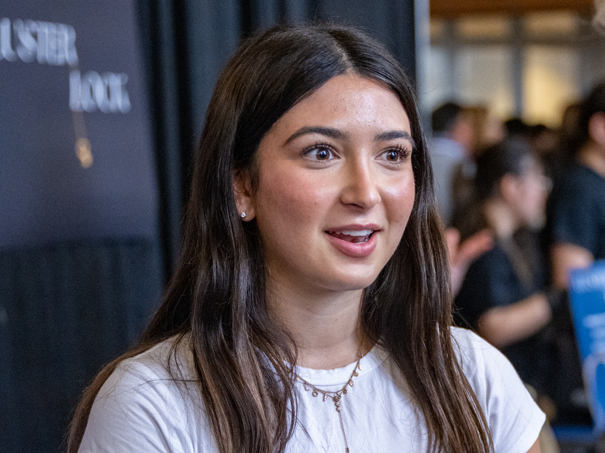 Headshot of student Talia Broder