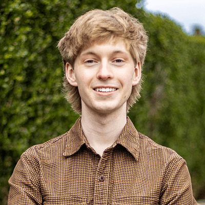 Ean Hill Headshot