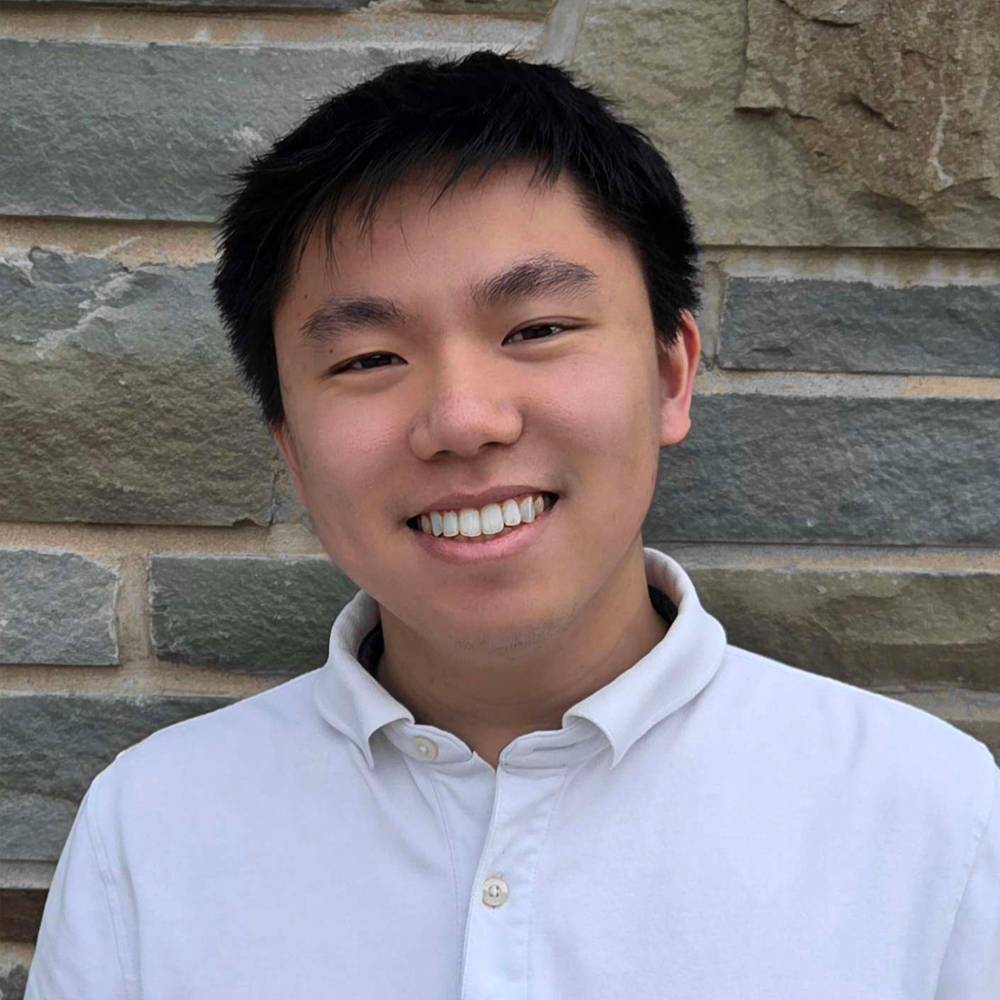Bill Luo ’26